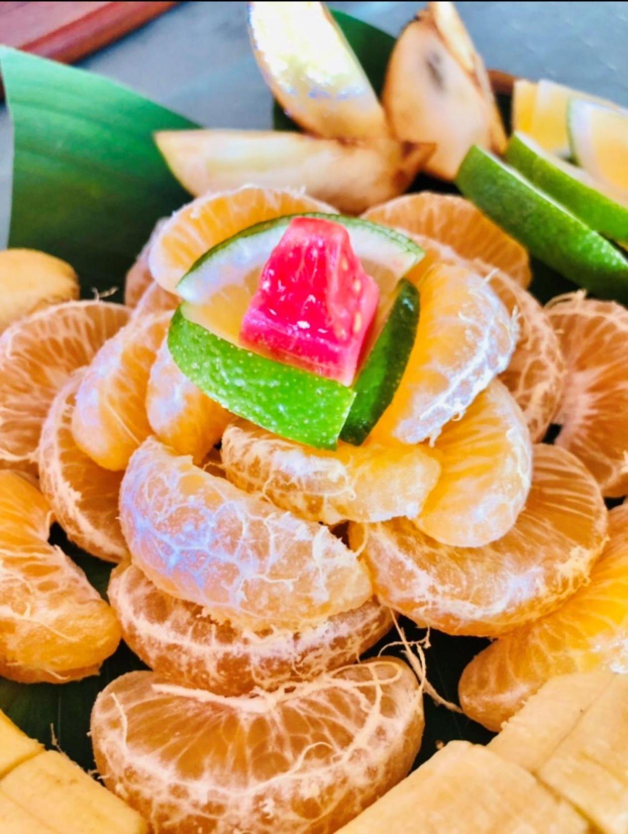 アピア Apaula Heights Lounge Bed & Breakfast エクステリア 写真