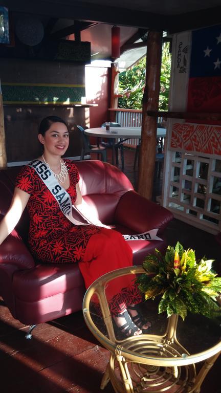 アピア Apaula Heights Lounge Bed & Breakfast エクステリア 写真