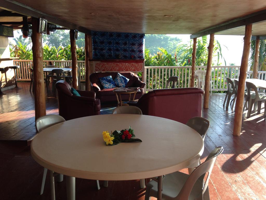 アピア Apaula Heights Lounge Bed & Breakfast エクステリア 写真