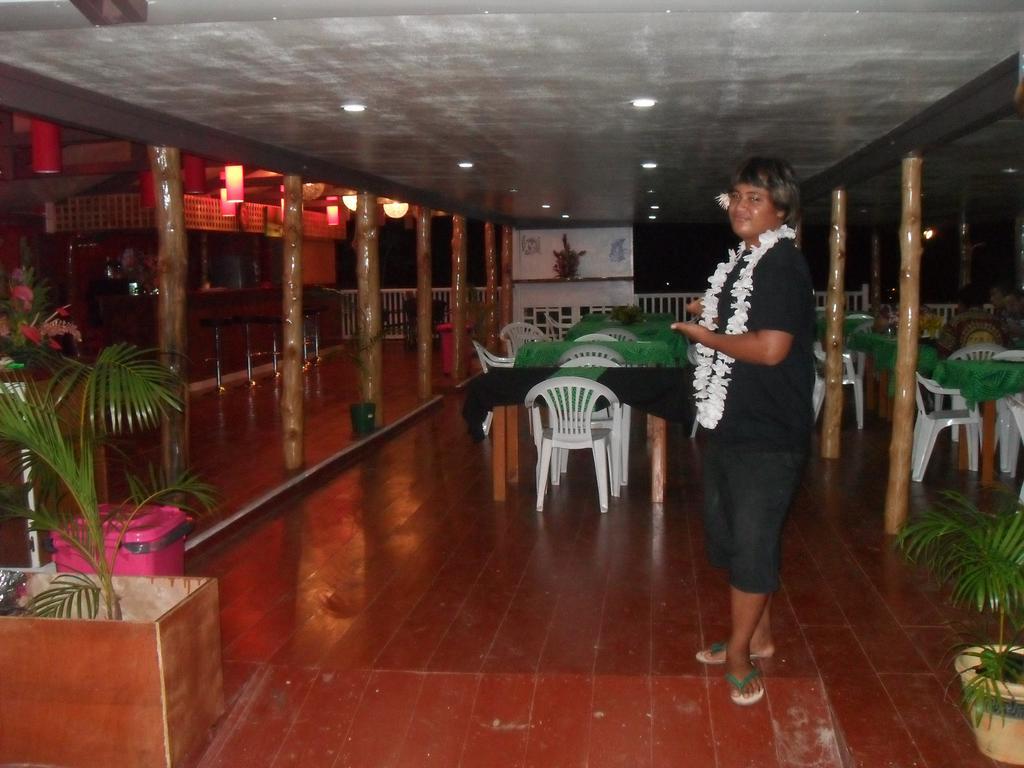 アピア Apaula Heights Lounge Bed & Breakfast エクステリア 写真